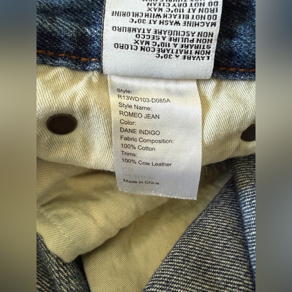 R13 Romeo Jean 29 - Picture 16 of 16